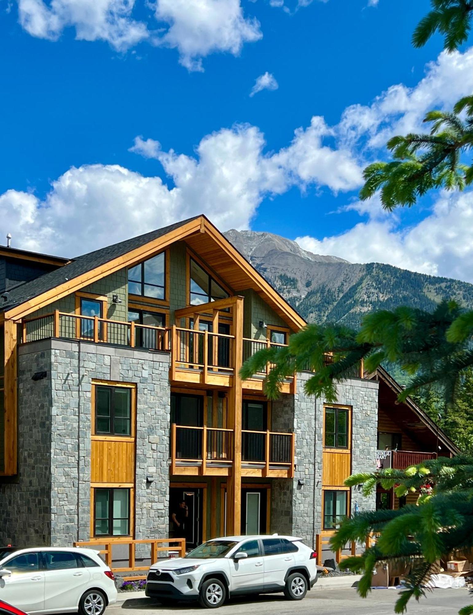 Special! New Downtown Mtn View Free Parking 2B&2B Apartment Canmore Exterior foto
